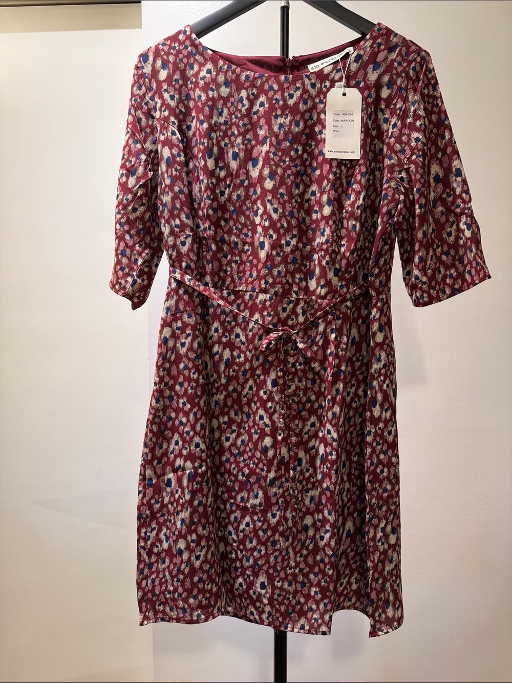 sm wardrobe women’s maroon printed 3/4 sleeve size M NWT